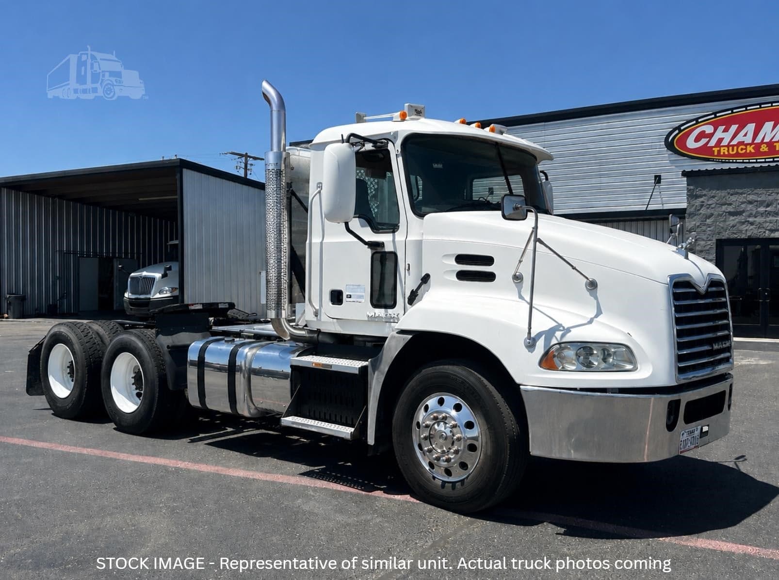2017 Mack PINNACLE CXU613 - Photo 1